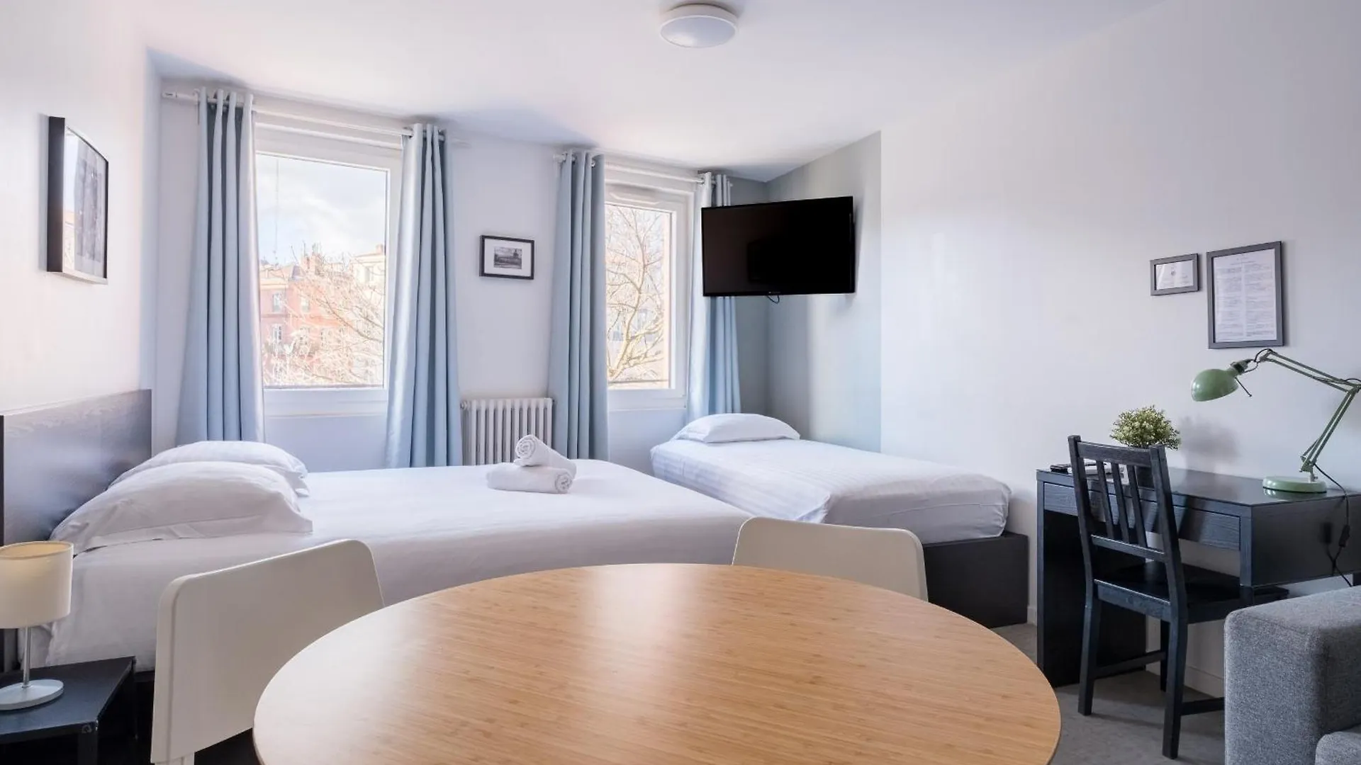 Blue Light - Jolie Logement Sur Les Ramblas Toulouse France