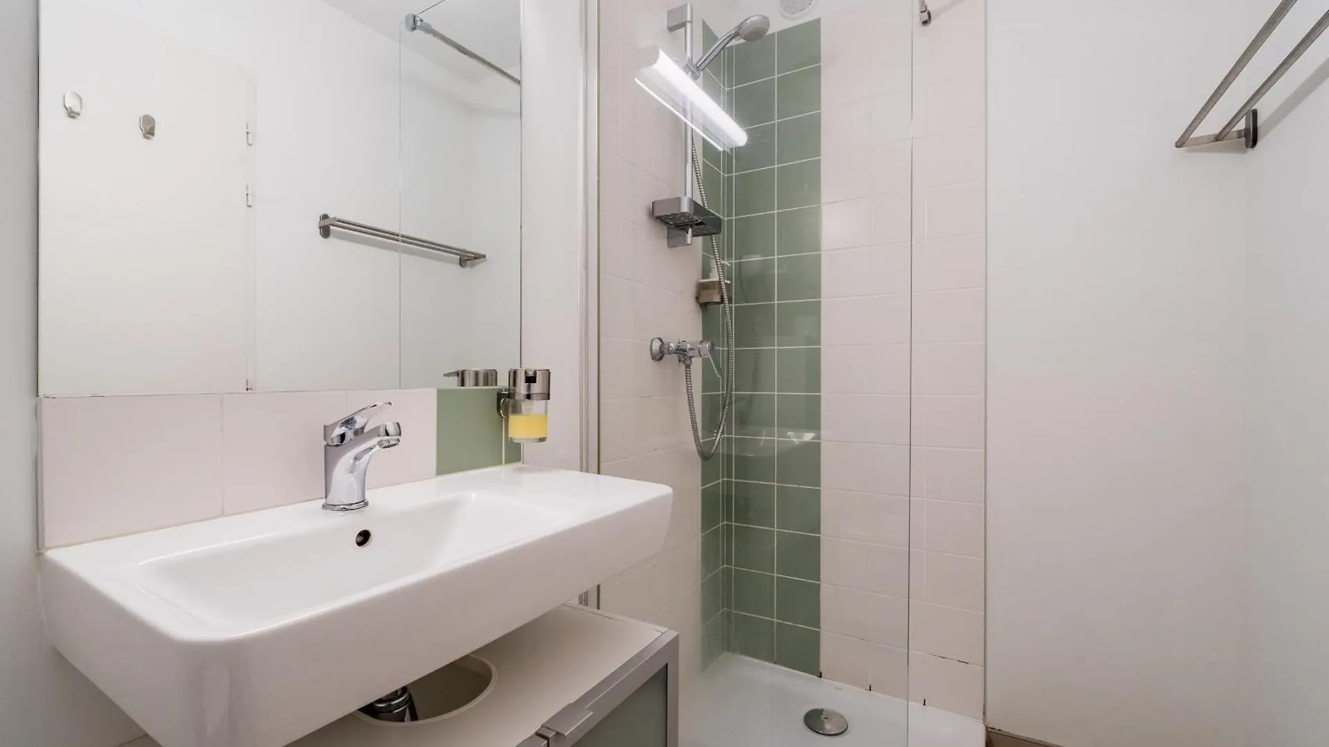 Blue Light - Jolie Logement Sur Les Ramblas Toulouse Aparthotel